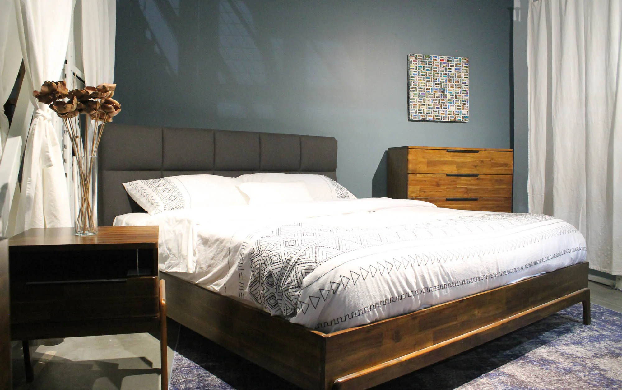 Remix King Bed - Grey - Assembly Variance - Image 7